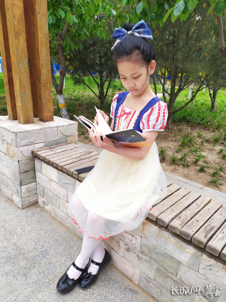组图看同学们的cosplay读书秀