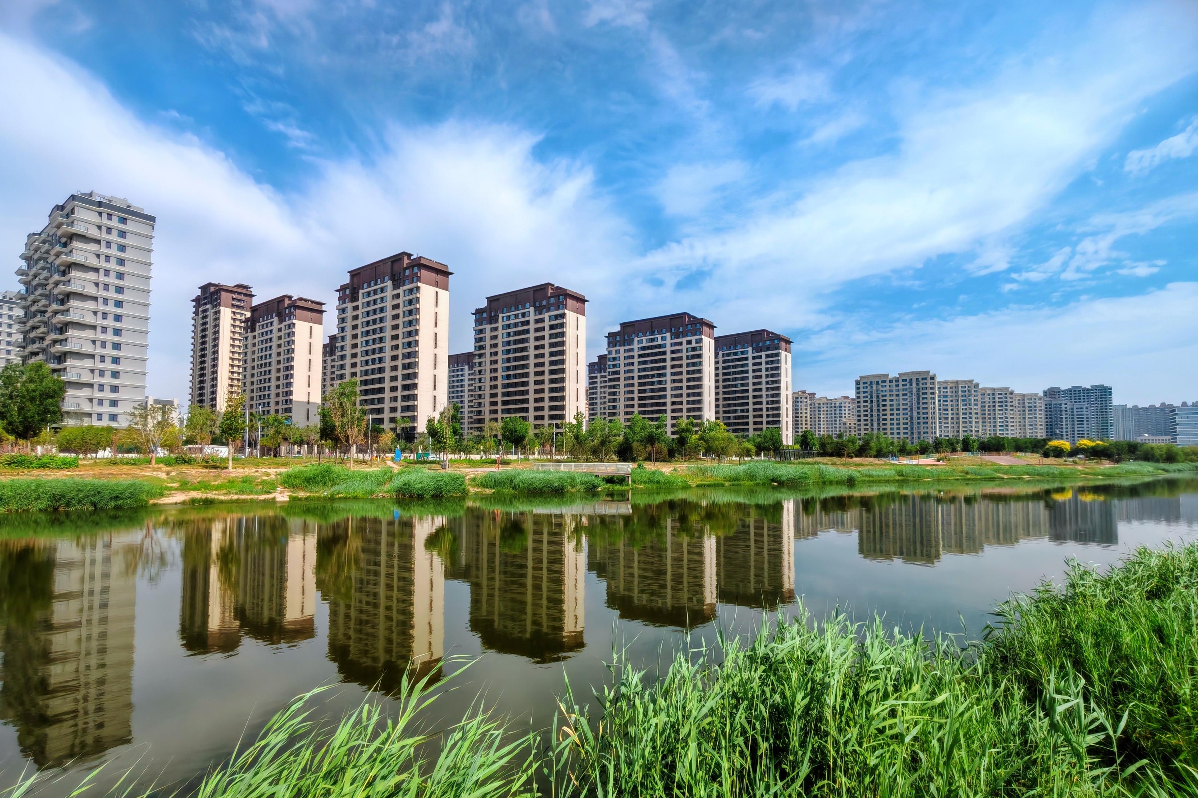 河北衡水：吴公渠生态公园景色宜人