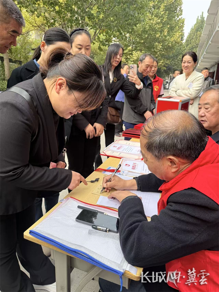 35863bd00596bd07a14cda37e518570e