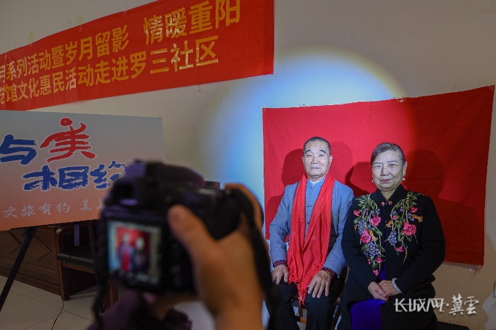 e7c37ea229134a951886b81ee633367_副本