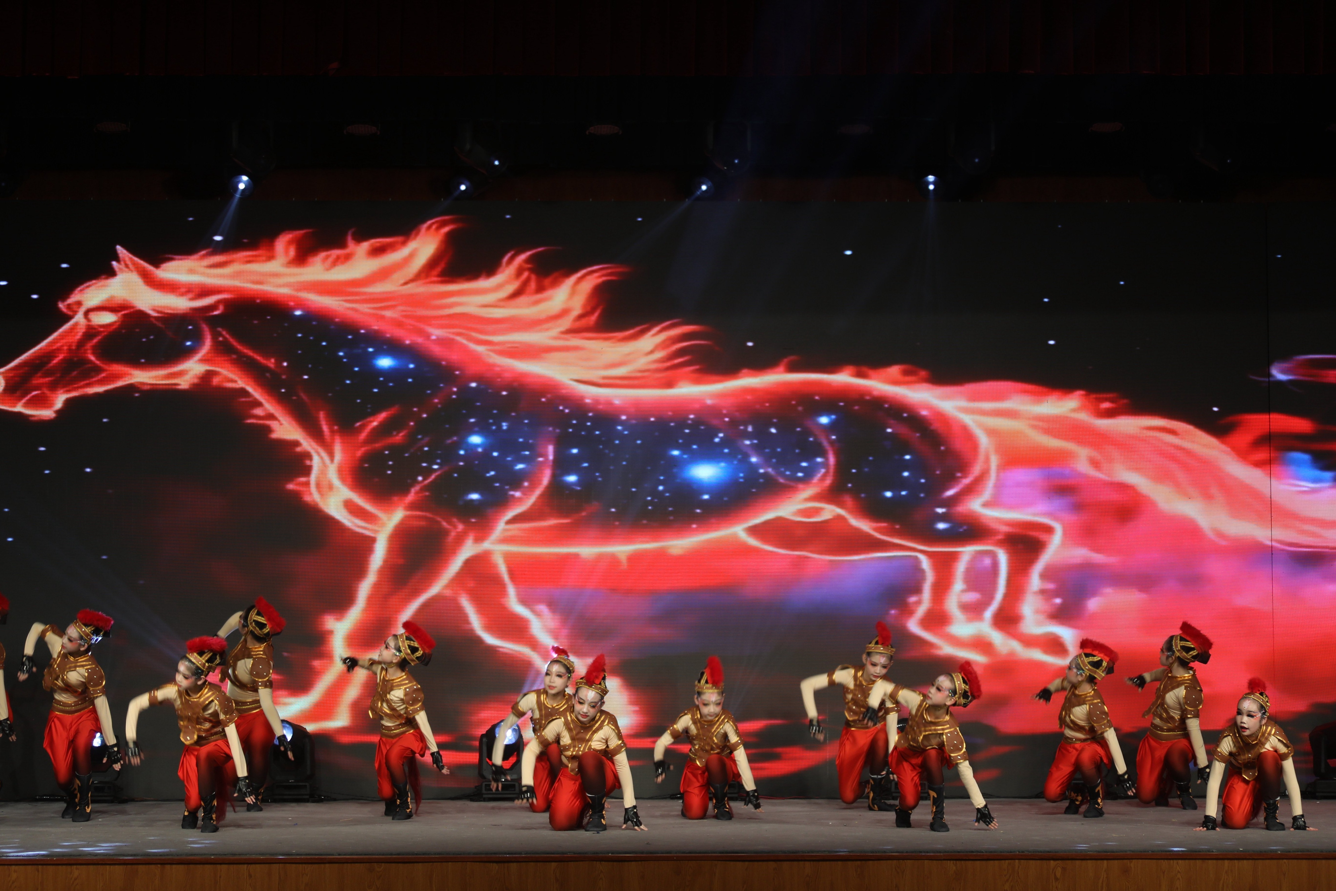 廊坊固安：首届“村晚”精彩上演 欢声笑语迎新春