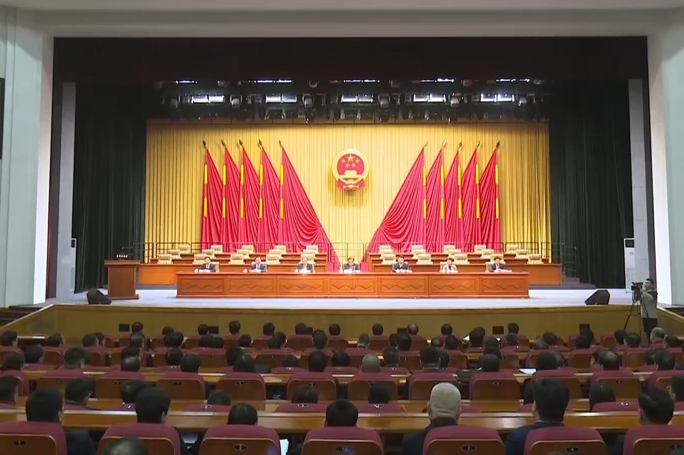 衡水市七届人大七次会议举行预备会议