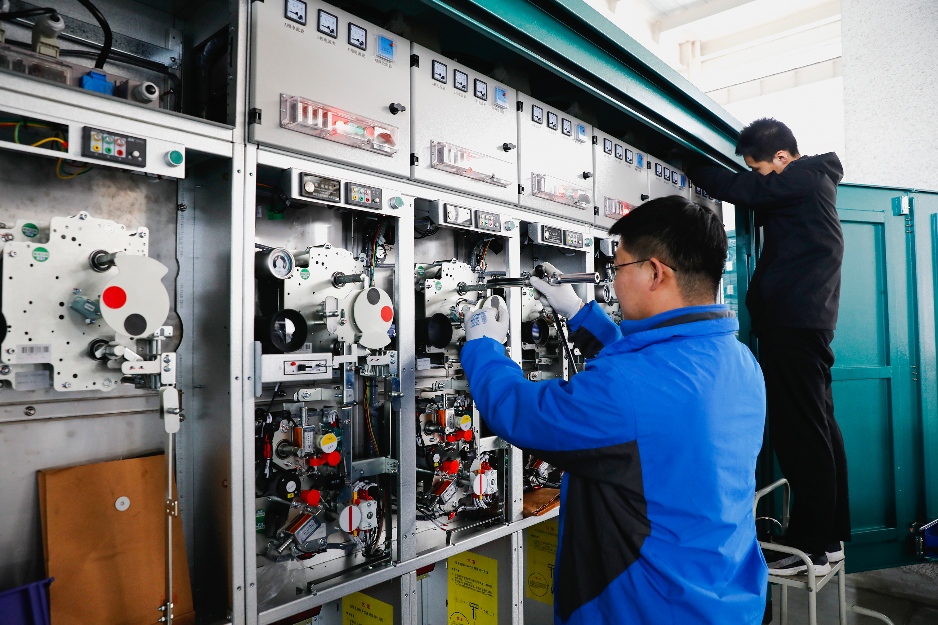 大厂：梯度培育激活产业动能