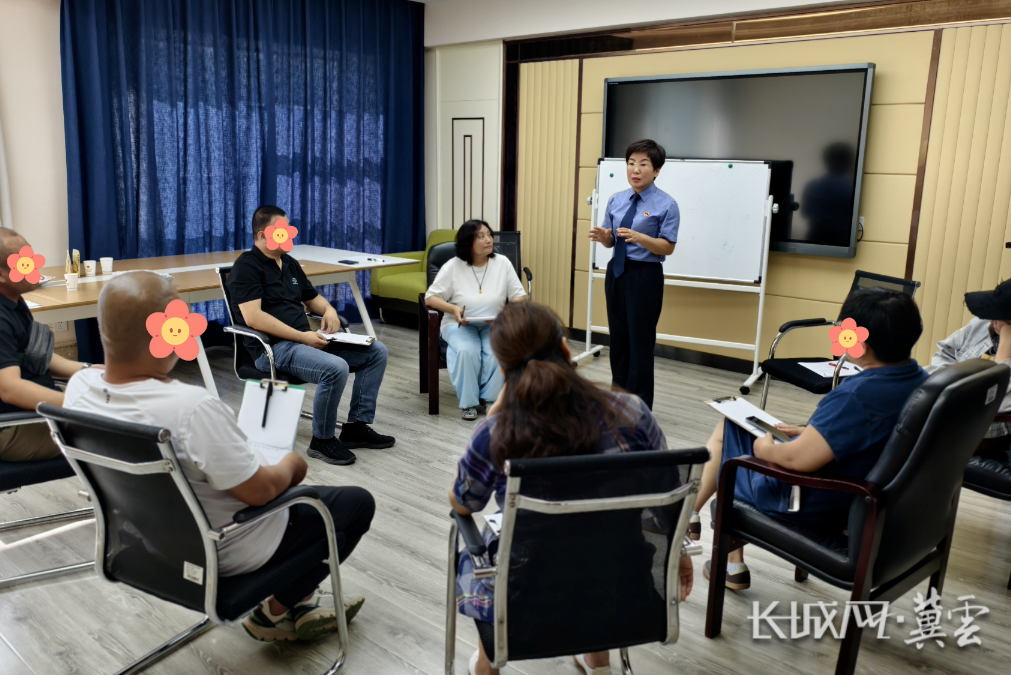 对涉罪未成年人家长进行家庭教育指导。 对涉罪未成年人家长进行家庭教育指导。