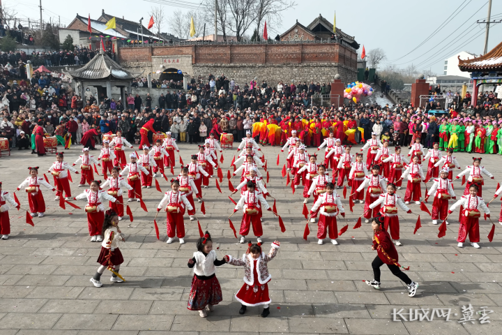 邯郸涉县：锣鼓喧天闹元宵 非遗民俗燃动太行年味