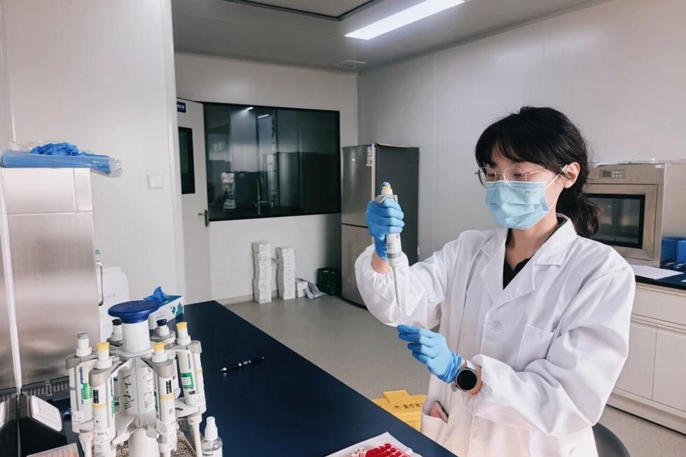 雄安警营的巾帼力量 以藏蓝坚守护航高质量发展