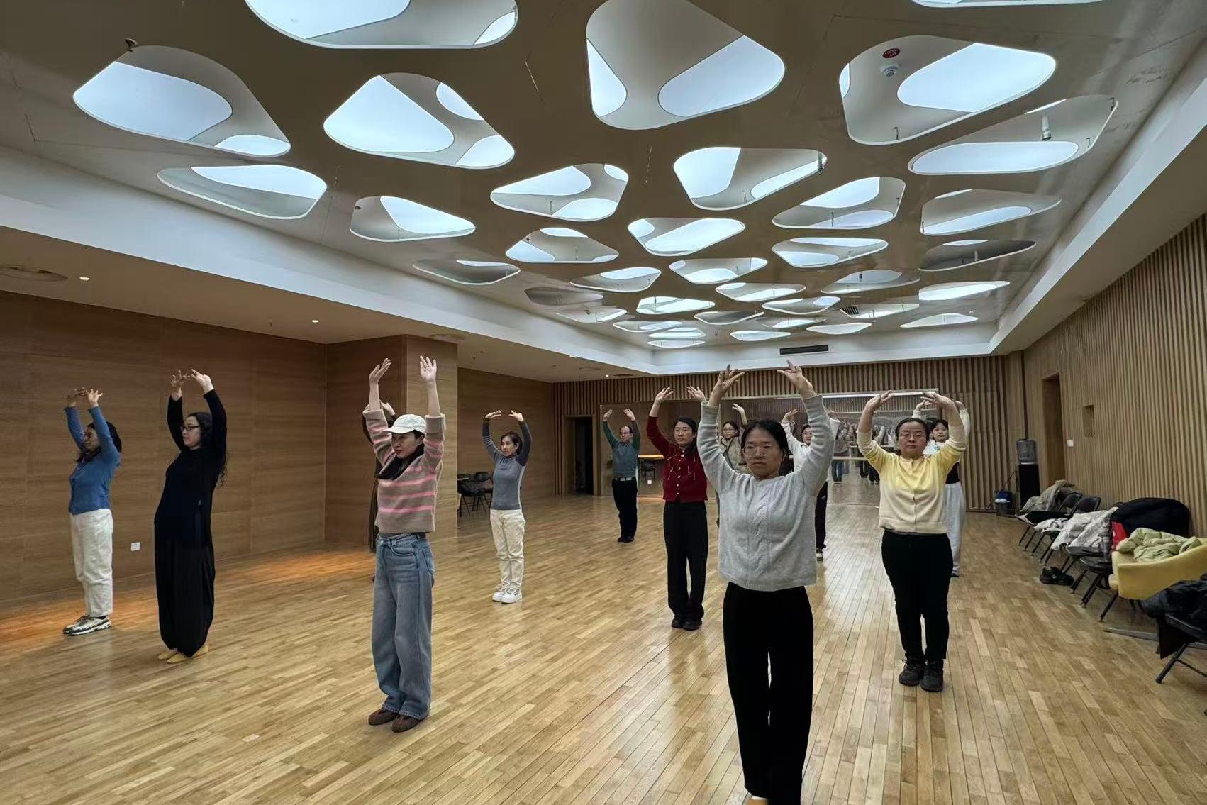 自2024年以来，70个课时近1万人次参与——衡水青年文化夜校 打造年轻人业余生活新“夜”态