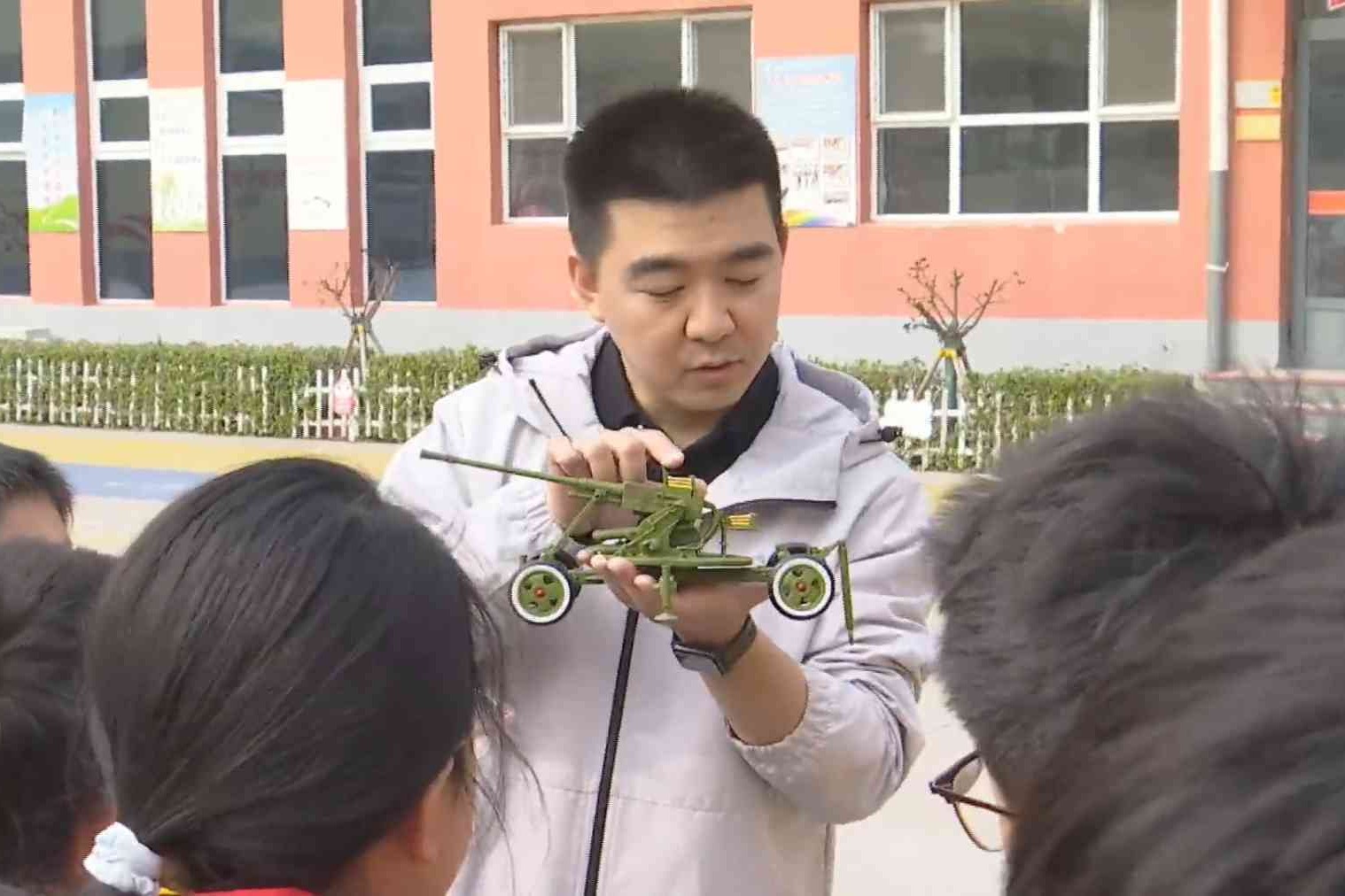 气象科普进校园 科学护航助成长