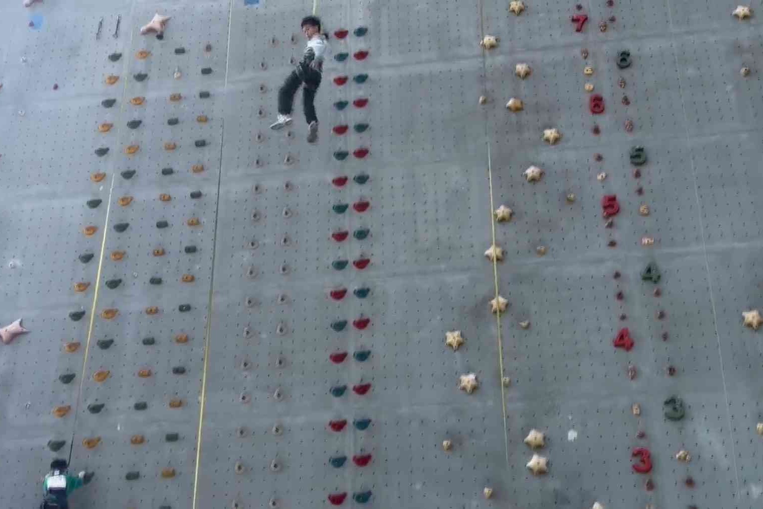 衡水市举办“大美湖城”衡水体育休闲嘉年华暨衡水市攀岩体验赛