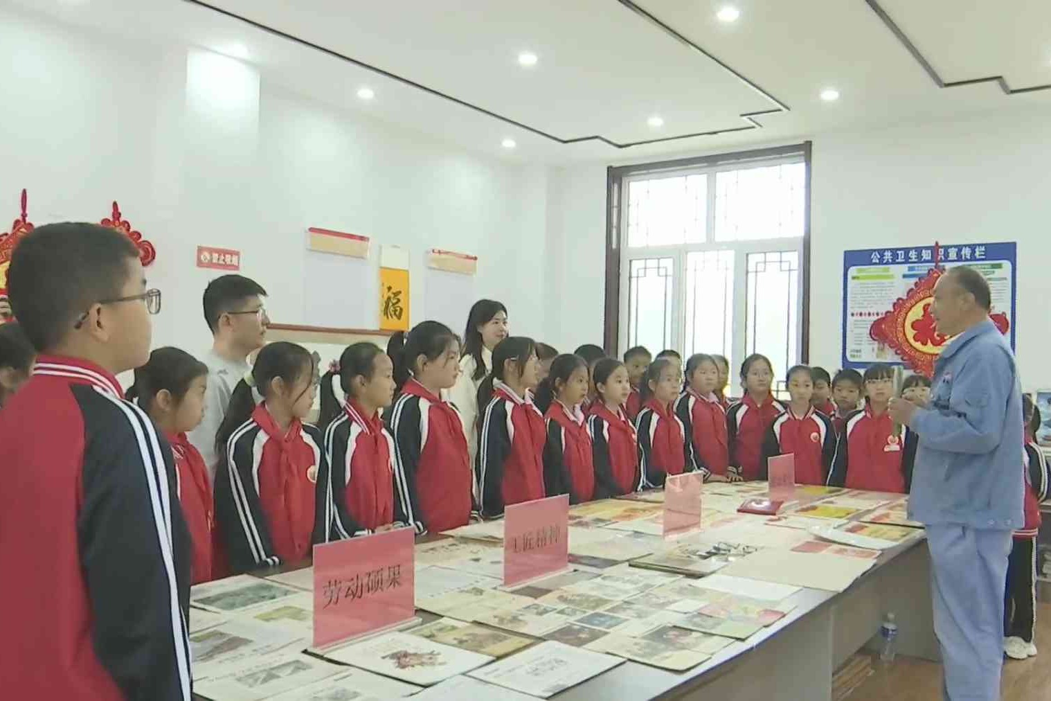 重温劳动记忆 弘扬劳动精神