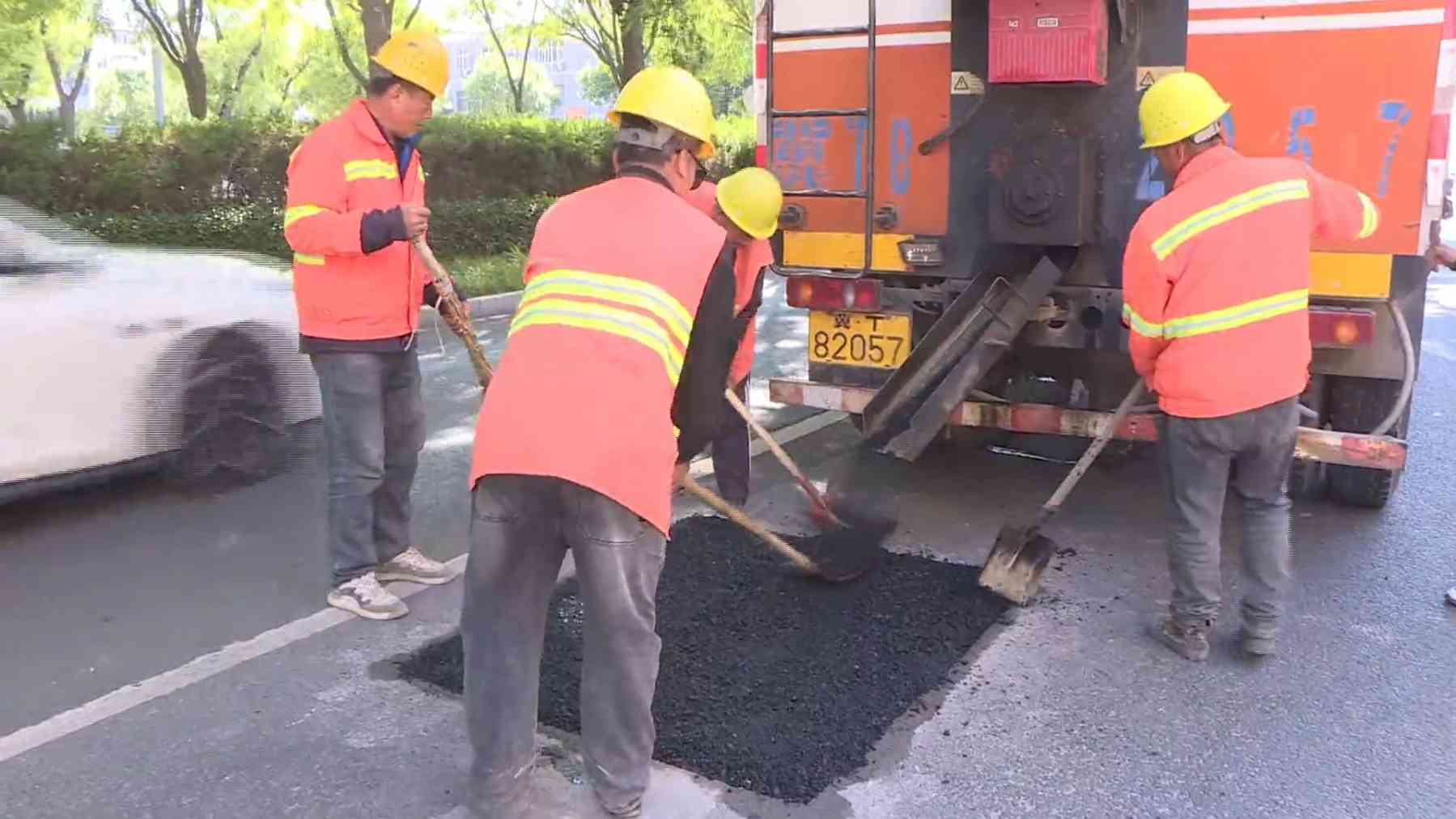 衡水：守护“平安路” 市政维护假期“不打烊”