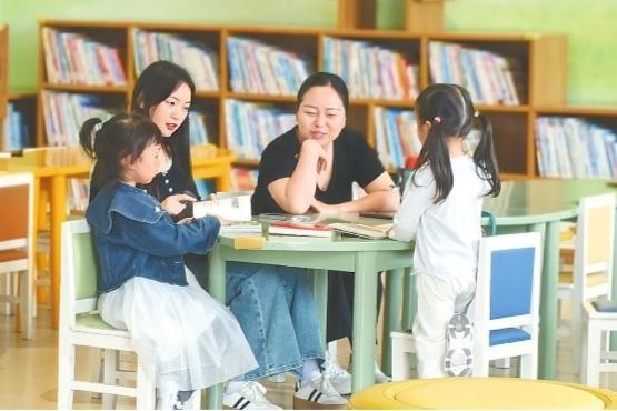 衡水：“五一”寻书香 阅读伴成长