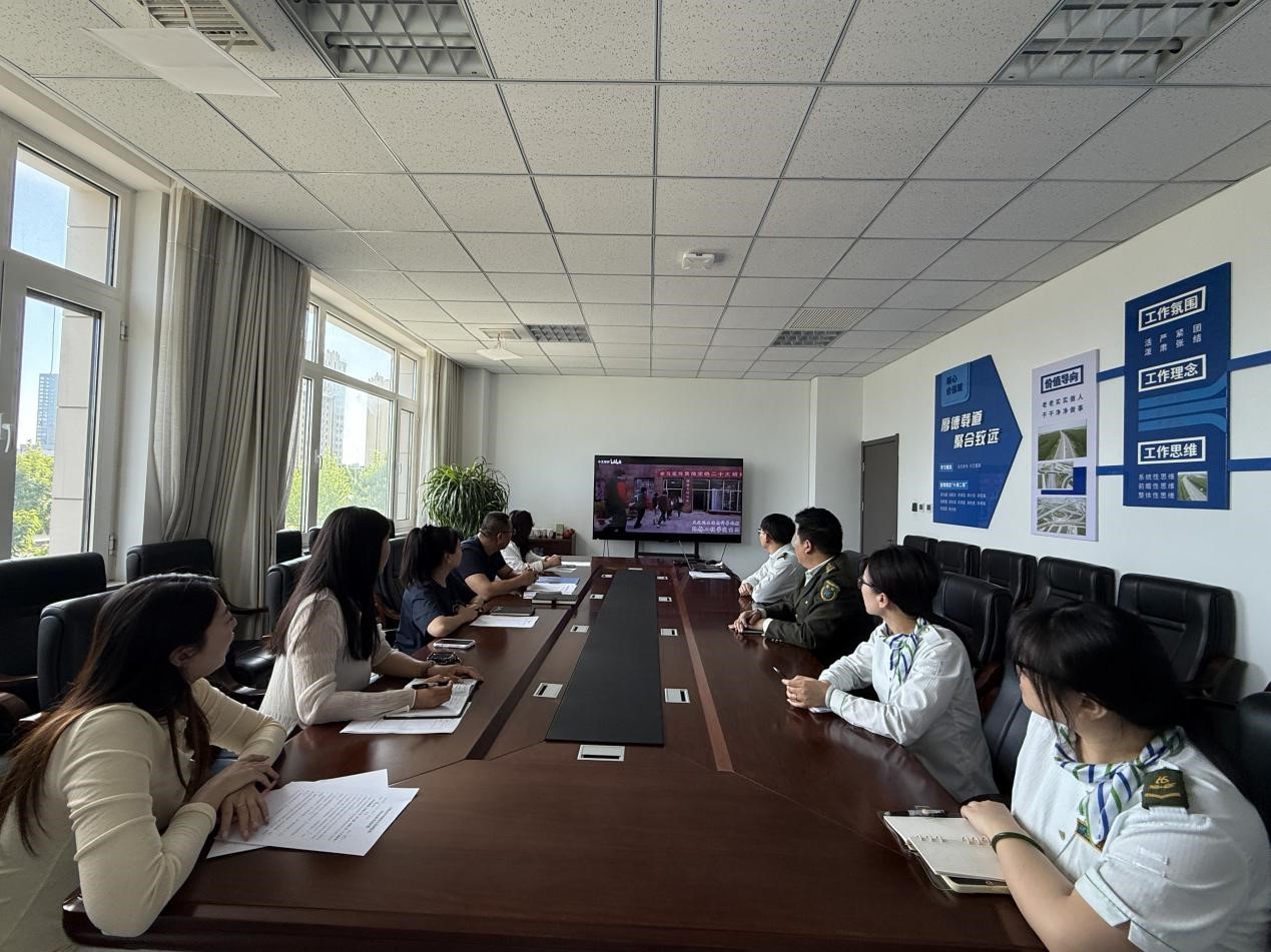 学习研讨活动现场。迁曹高速公司 供图