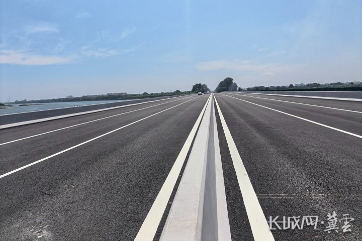 国道G228线秦皇岛石河大桥建成通车