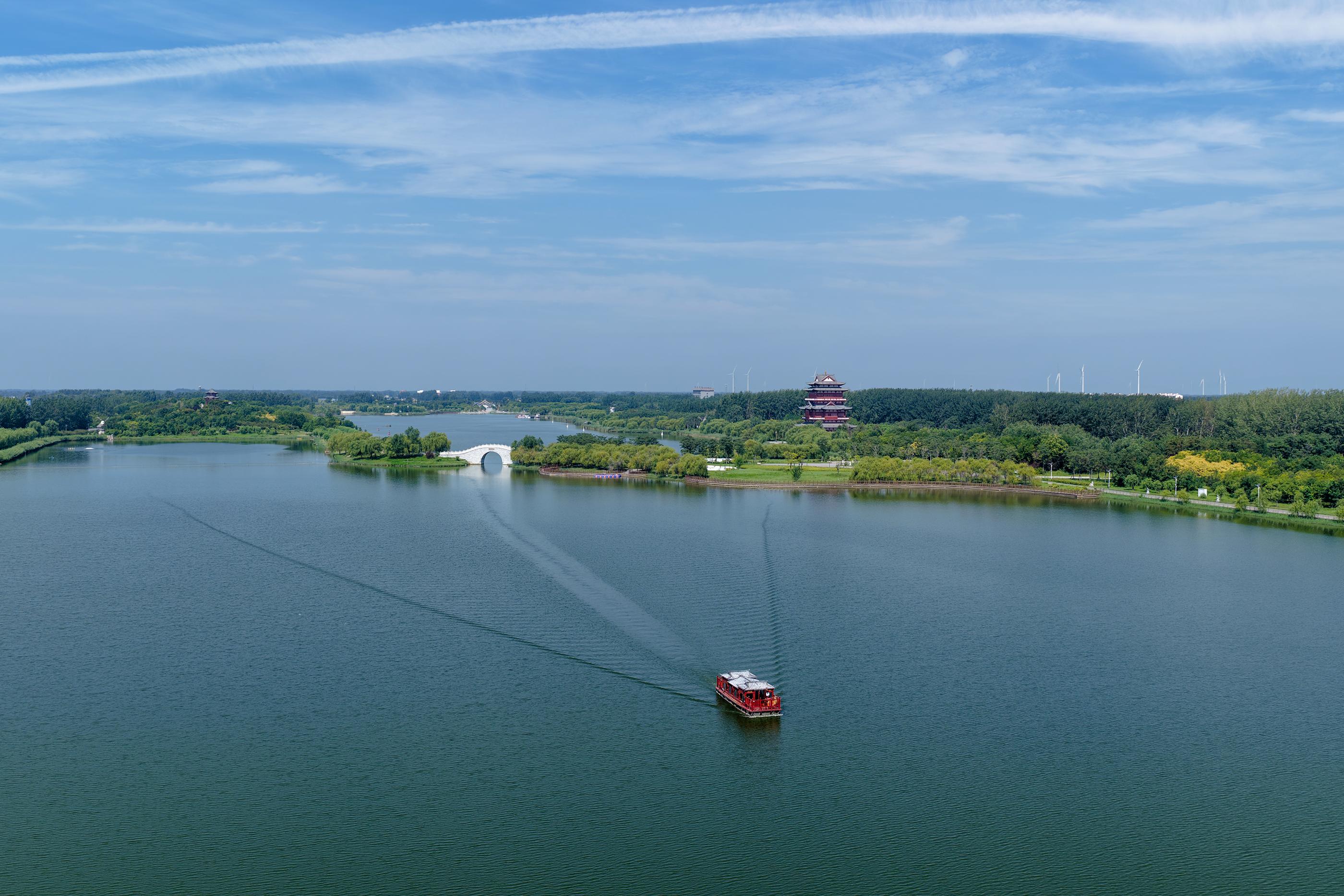 河北衡水：阜城湖公园 一湖碧水映亭台