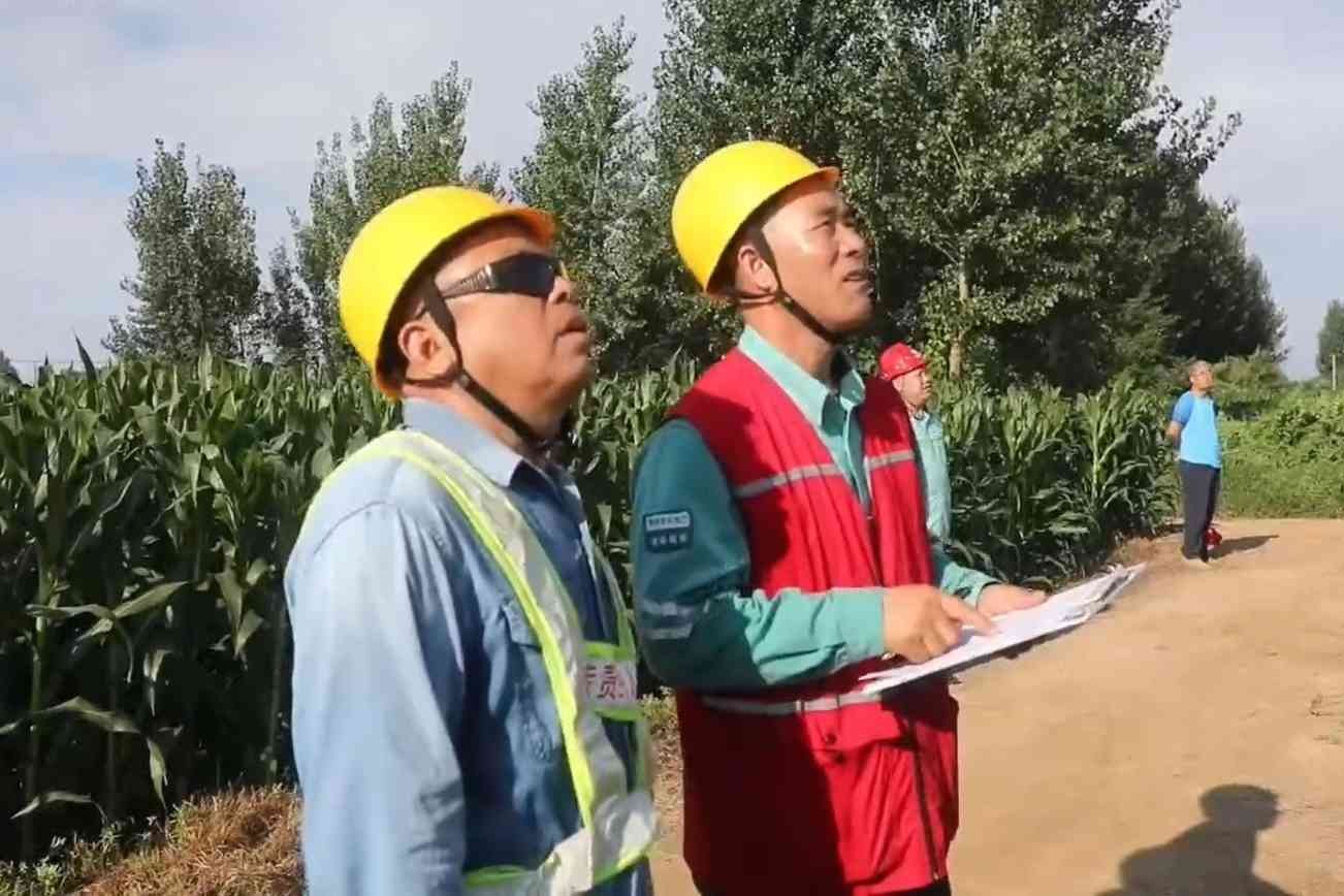 枣强县：迎峰度夏保供电 “带电作业”护民生