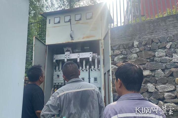 唐山迁西：民生无小事 火速抢修守护万家清凉
