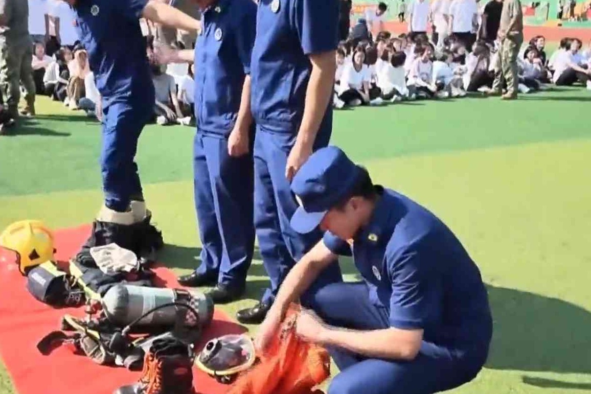 安全进校园 筑牢青少年成长防线