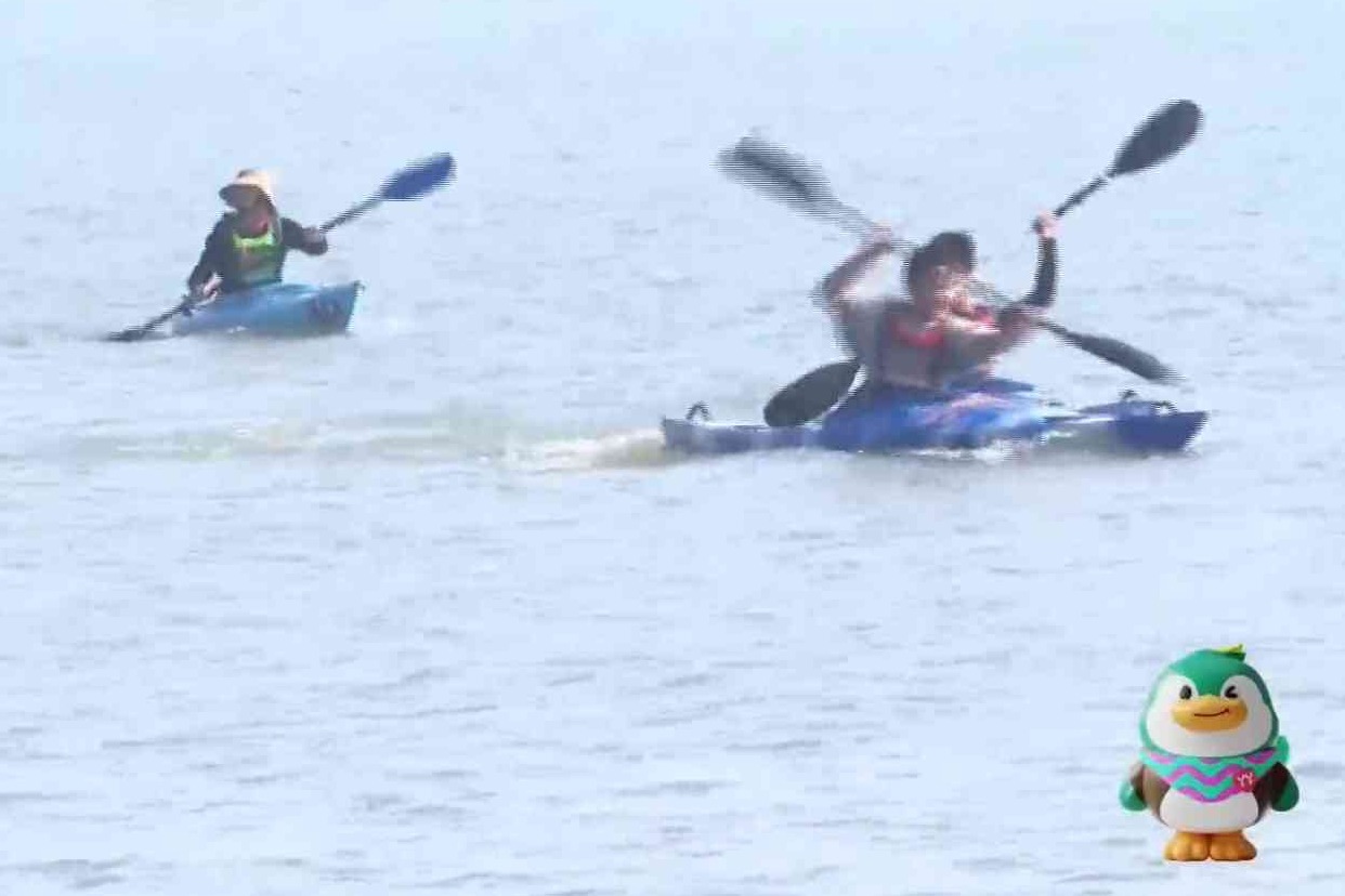 第三届“双马齐奔·桨动湖城”桨板公开赛在衡水湖举办