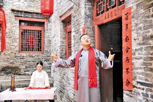 古镇飘出咖啡香